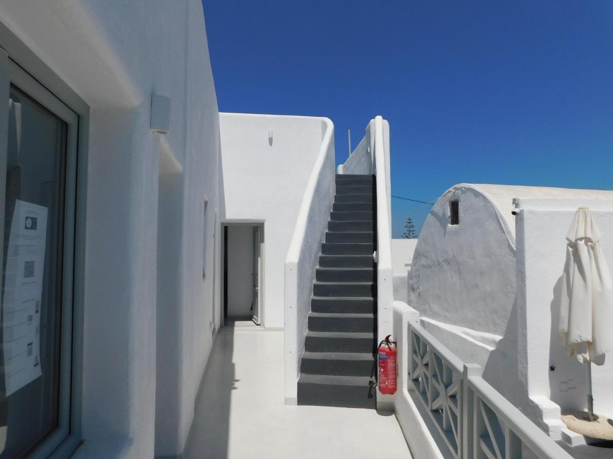 Livin Santorini - Center Rooms Santorini Island Exterior foto