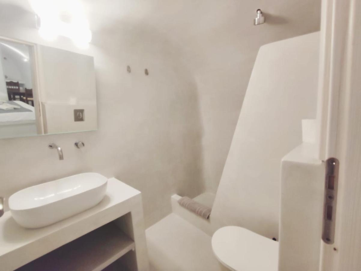 Livin Santorini - Center Rooms Santorini Island Exterior foto